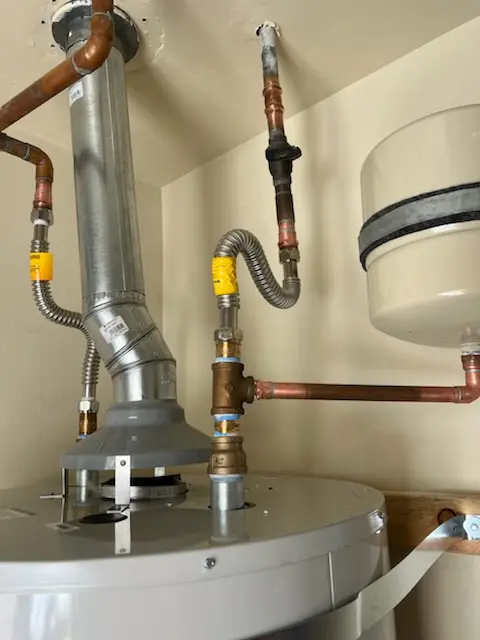 Water heater installation and plumbing repair in Robstown